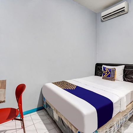 Hotel Spot On 90147 Gosepa Ambengan Plaza Surabaja Exteriér fotografie