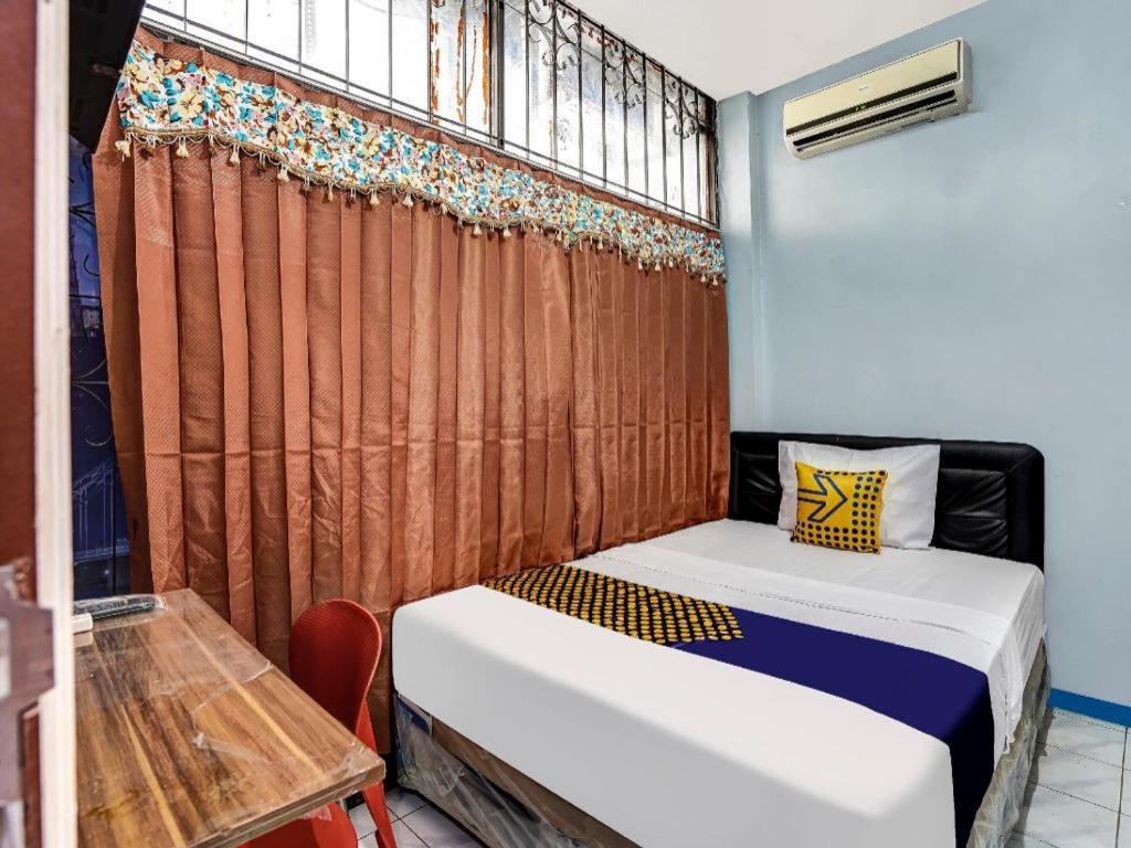 Hotel Spot On 90147 Gosepa Ambengan Plaza Surabaja Exteriér fotografie